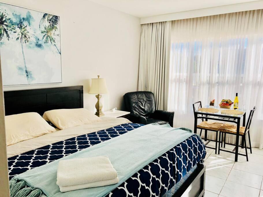 Apartment Right On The Beach! マイアミビーチ エクステリア 写真